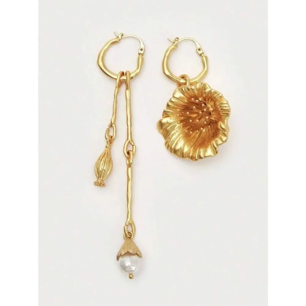 Floral Asymmetric Hoop Earrings N2044